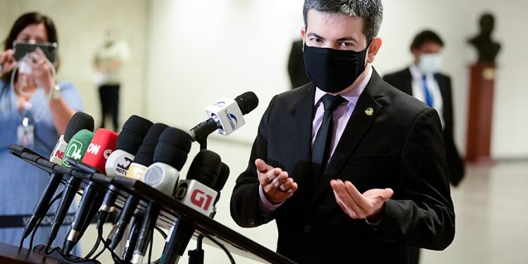 Depois de depoimento de irmãos Miranda, CPI avalia prorrogação de trabalhos