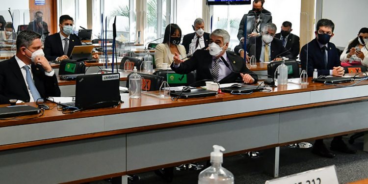 Para oposição, Queiroga deve responder sobre autonomia; base cita prejuízo ao MS