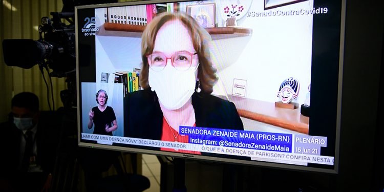 Senado aprova prioridade para lactantes e outros grupos na vacinação contra covid