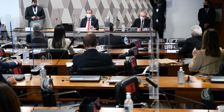 CPI deve analisar quase 60 requerimentos nesta quarta-feira