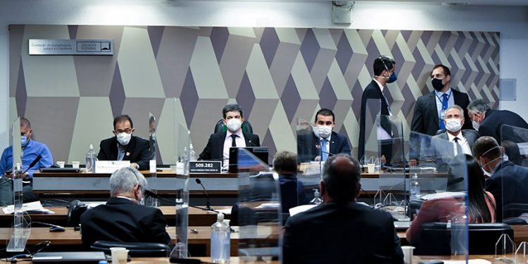 À CPI, irmãos Miranda reafirmam pressão e irregularidades na compra da Covaxin