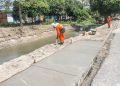 Após concluir contenção, Prefeitura de Manaus inicia construção de calçadas no igarapé do Passarinho