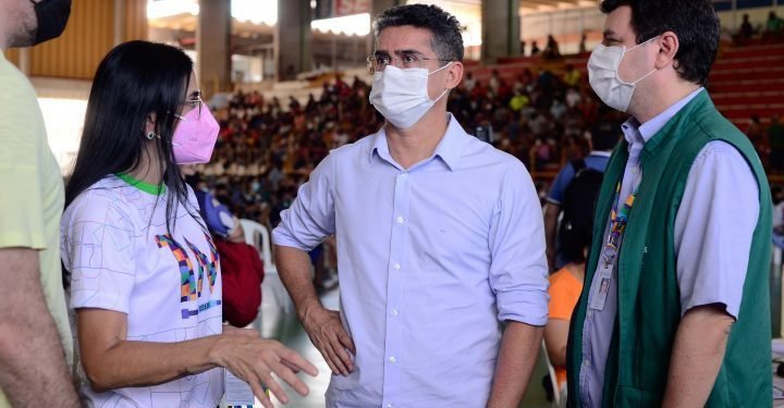 Prefeito David Almeida amplia vacinação contra a Covid-19 para a população de 30 anos e mais neste sábado, 26/6