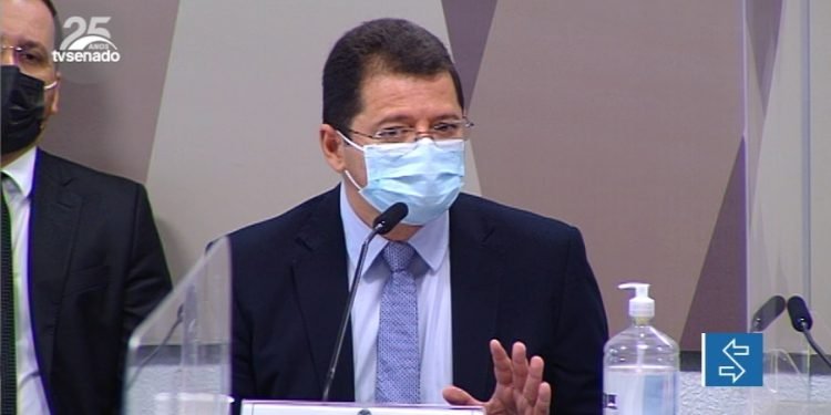 Vídeo: Para senadores, informação de ex-secretário de que faltou oxigênio por dois dias no AM não corresponde à realidade