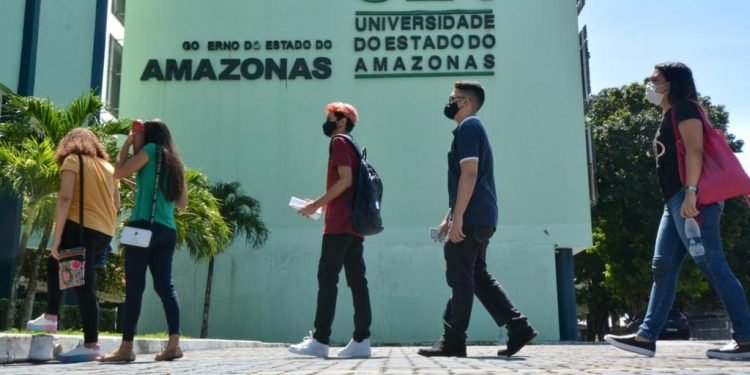 UEA encerra certame com aplicação da prova do SIS