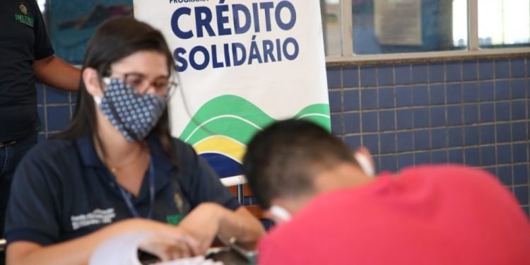 Governo do Amazonas promove atendimento do Crédito Solidário nos municípios de Itacoatiara e Manacapuru