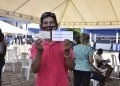 Presente de aniversário: aposentado é vacinado contra Covid-19 em Manacapuru, no dia em que completa 60 anos