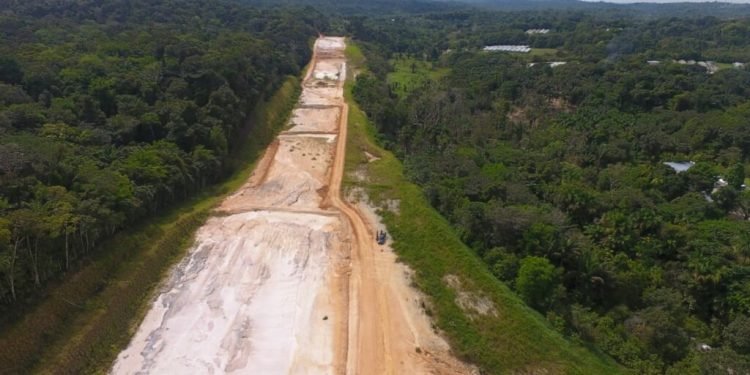 Governo do Amazonas avança na construção do Anel Leste
