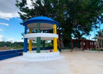 Governo do Amazonas avança na revitalização e ampliação da orla turística de Envira