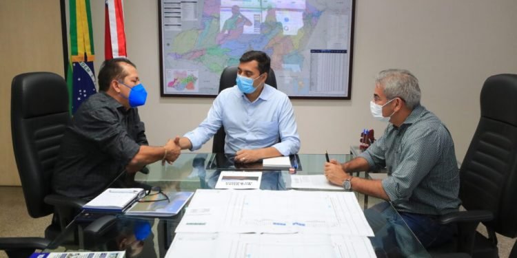 Wilson Lima anuncia investimentos para infraestrutura de Boa Vista do Ramos