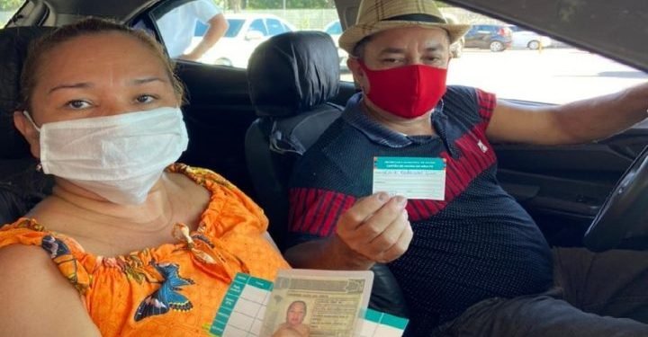 Mais de 53 mil pessoas de 45 a 51 anos foram vacinadas contra a Covid-19 neste sábado