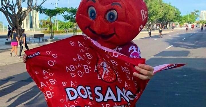 Prefeitura promove palestra sobre doação de sangue com presença do Zé Gotinha no IMMU