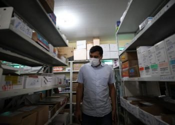 Em Boa Vista do Ramos, Wilson Lima visita hospital e anuncia investimentos