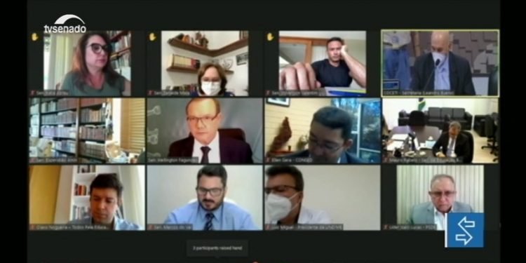 Vídeo: Em debate no Senado, especialistas apontam desafios para retomada das aulas presenciais