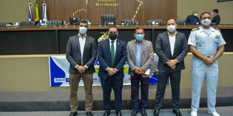 Amazonastur discute regulamentação do transporte fluvial na Aleam