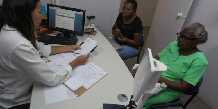 Gerontólogos reivindicam regulamentação da profissão