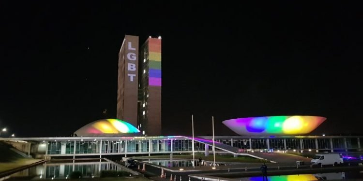 Congresso promove seminário sobre desafios para a cidadania LGBTQIA+