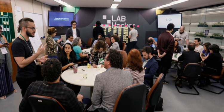 Câmara lança protótipo de instrumento de participação popular