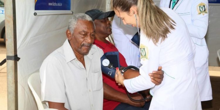 Recursos financeiros e foco em prevenção podem assegurar envelhecimento saudável