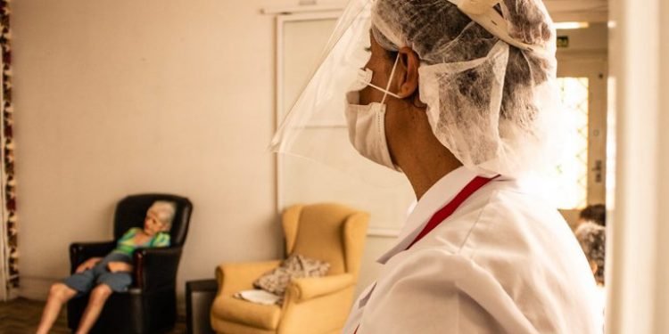 Comissões debatem situação da gerontologia no Brasil