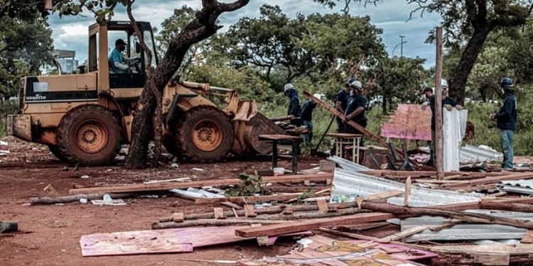 Senado debate nesta sexta projeto que suspende despejos coletivos na pandemia