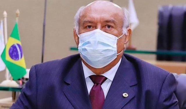 Belarmino Lins pede celeridade ao  Governo do Estado para reajustar o Bolsa Floresta