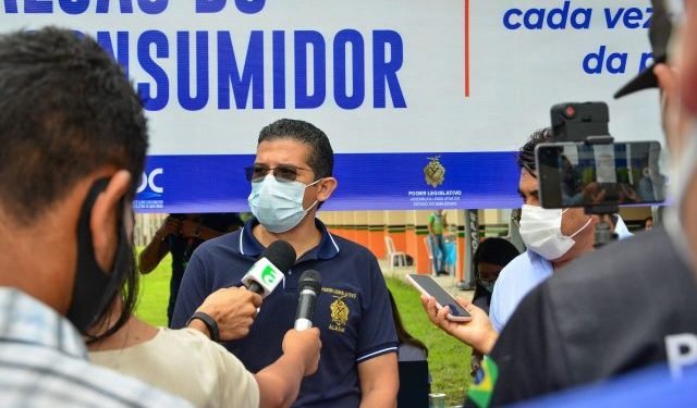 Comissão de Defesa do Consumidor da Aleam leva Balcão do Consumidor para o bairro Coroado