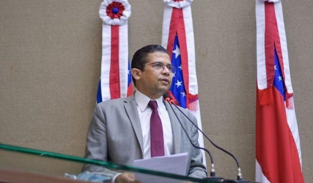 Deputado João Luiz irá encaminhar ao TCU dados sobre a precariedade dos serviços de telefonia/internet no Amazonas