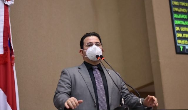 Deputados de oposição retiram CPI da Pandemia de tramitação para base governista assinar ‘CPI da Asfixia’