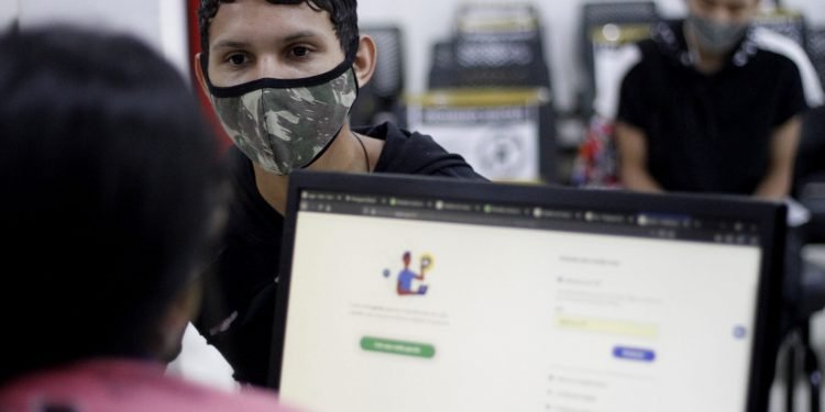 Sine Manaus oferta 112 vagas de emprego nesta sexta-feira, 9/7