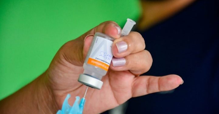 Prefeitura disponibiliza 14 pontos de vacinação contra a Covid-19 neste sábado