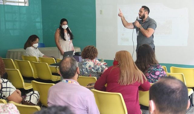 Prefeitura estuda ampliar a modalidade de educação integral para todas as escolas da rede municipal