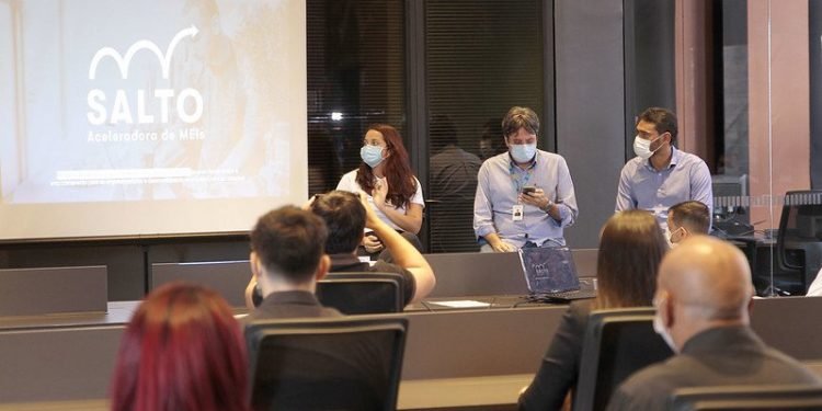 Inscrições para o ‘Salto: Aceleradora de MEIs’, da Prefeitura de Manaus, se encerram nesta sexta-feira