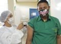 Prefeitura de Manaus mantém abertos 14 pontos de vacinação contra a Covid-19 nesta quinta, 22