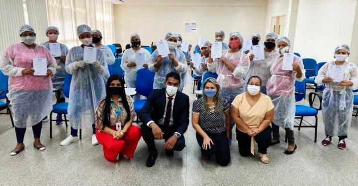 Prefeitura certifica mulheres em situação de vulnerabilidade social