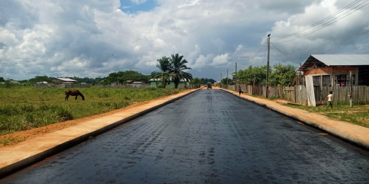 Governo do Amazonas avança com as obras do sistema viário de Envira