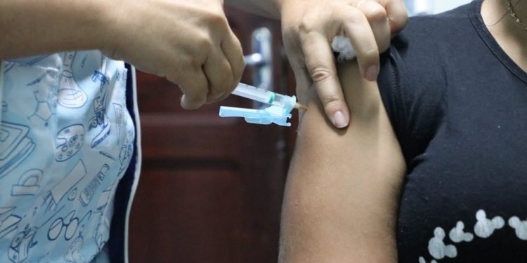 Vacinação contra Influenza é ampliada para todas as faixas etárias no Amazonas