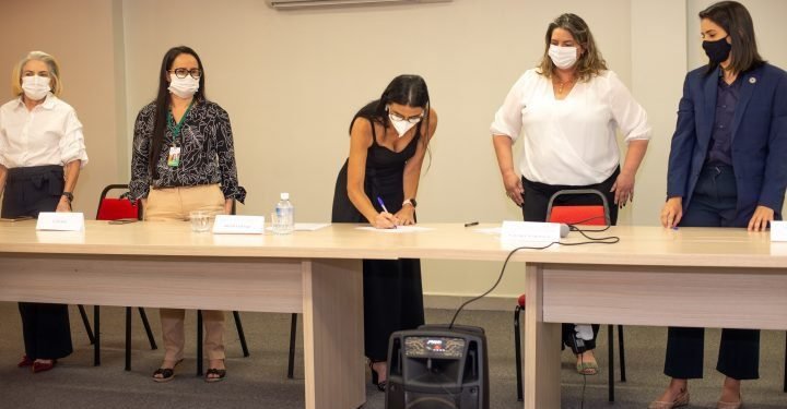 Prefeitura de Manaus adere a projeto para qualificação do atendimento ao pré-natal