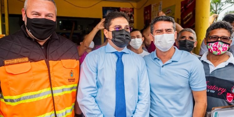 Jander Lobato viabiliza mutirão de obras para a comunidade São João, no bairro Lago Azul