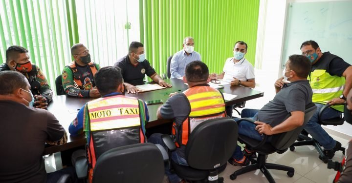 Reivindicações dos mototaxistas são apresentadas à Prefeitura de Manaus