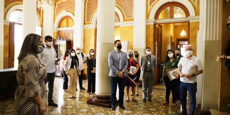 Representantes do TJAM e da Secretaria de Cultura fazem visita técnica ao Palácio da Justiça para discutir instalação do Museu do Poder Judiciário no centro cultural