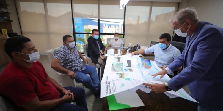 Governador Wilson Lima anuncia investimento de R$2,3 milhões para melhorar qualidade do abastecimento de água em Japurá