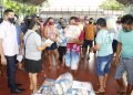 Governo do Amazonas entregou mais de 1,3 mil cestas básicas para pescadores artesanais de Iranduba