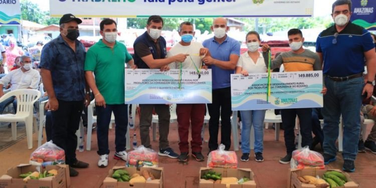 Wilson Lima libera cerca de R$ 865 mil para associações rurais de Caapiranga