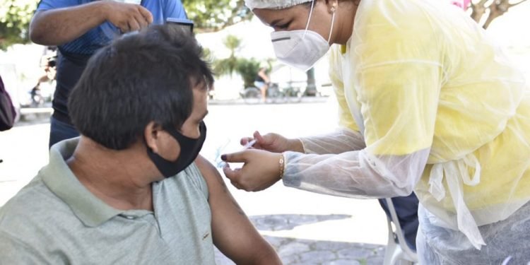 Vacina Amazonas: Urucará amplia ponto de vacinação