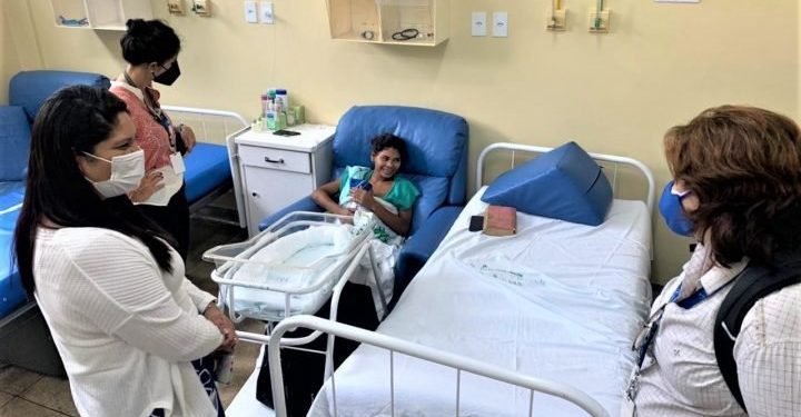 Equipe do Ministério da Saúde realiza visita técnica à maternidade Moura Tapajóz