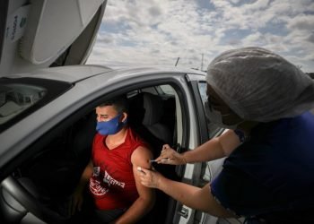 Wilson Lima anuncia que mutirão “Vacina Amazonas” deve vacinar 3 mil pessoas em Rio Preto da Eva