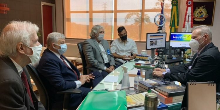 Presidente do TCE-AM se reúne com diretores do Implurb e Manauscult para discutir revitalização de ex-sede da Corte de Contas