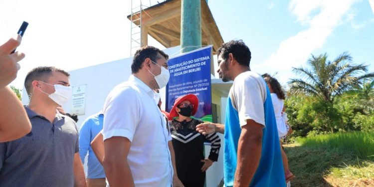 Wilson Lima inaugura sistema de abastecimento de água em Beruri