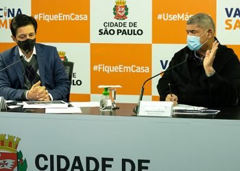 Com participação do presidente da Câmara, Prefeitura anuncia plano de volta às aulas presenciais